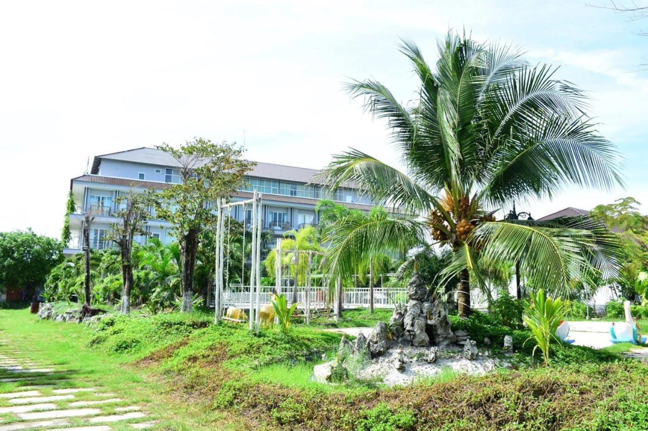 Ozon Hotel Nam Can Exterior foto