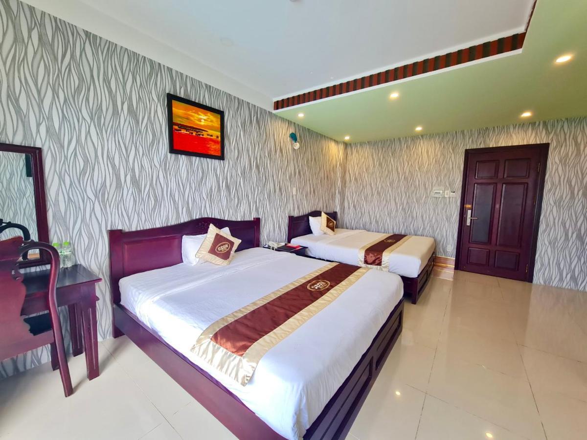 Ozon Hotel Nam Can Exterior foto